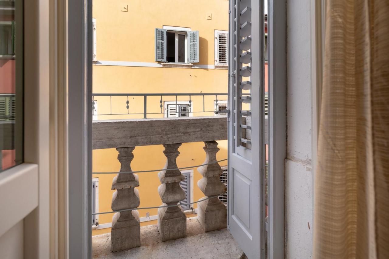 Mimi Carera Apartment & Room Rovinj Ngoại thất bức ảnh