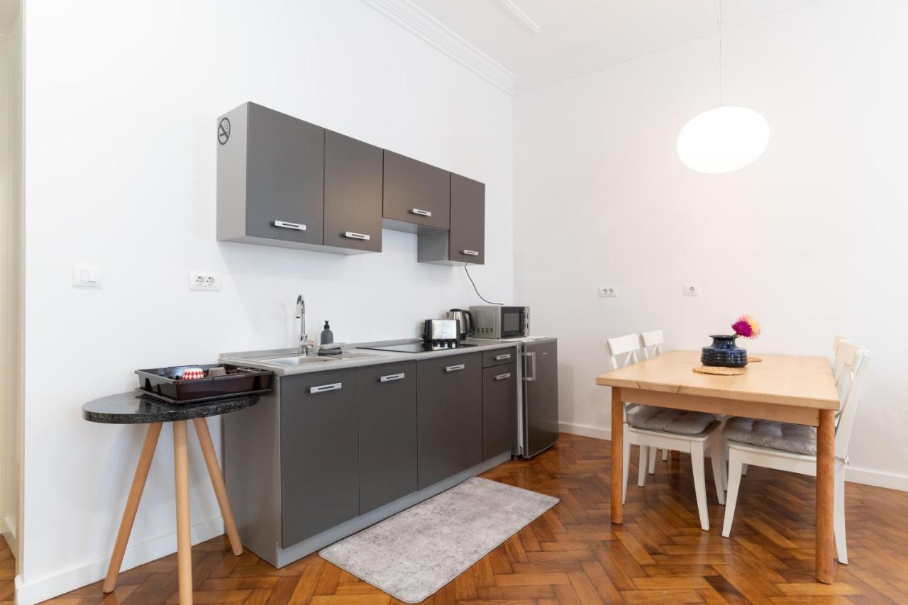 Mimi Carera Apartment & Room Rovinj Ngoại thất bức ảnh